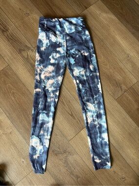 SO Tie-Dye Leggings in Navy, Light Blue & Peach
